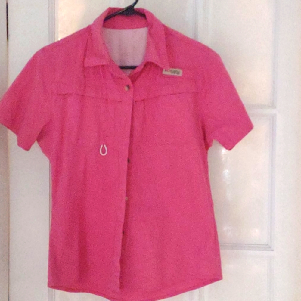 Columbia PFG women's size medium shirt